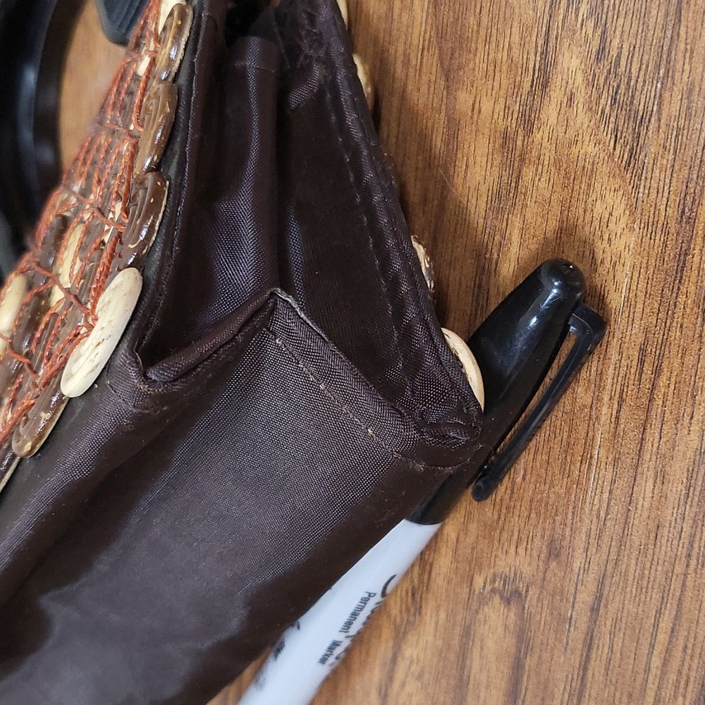 ADORABLE BATHOK KOI Coconut Shell Mini Bag - Picture 6 of 13